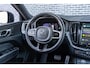 Volvo XC60 2.0 T6 Plug-in Hybrid AWD R-Design | Navigatie | Adaptieve Cruise Control | 360 Camera | Keyless | Sportchassis | Elek. Stoelen | Memory | DAB | Stuur-/Stoelverwarming | LED Koplampen | Zitverlenging | Draadloos Telefoon Opladen
