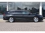 Volkswagen Passat Variant 1.5 eHybrid 204pk Business | SoH 100% | Trekhaak | Head-up | Stuur & Stoelverwarming | Navigatie