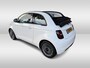 Fiat 500C Urban 42 kWh | SOH 98.43% | all season banden | stoelverwarming | applecarplay/android auto | achteruitrijcamera |