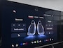 Mercedes-Benz CLA 180 Business Solution AMG | Night Pakket | Panoramadak | DISTRONIC Afstandsassistent | Dodehoekassistent | Verkeersbordenassistent | MULTIBEAM LED Koplampen | Elektrisch Verstelbare Stoelen + Memory | Stoelverwarming | Sfeerverlichting | THERMOTRONIC Klimaatregeling | Sierdelen Geborsteld Aluminium Lightlines | Apple CarPlay | Android Auto | Achteruitrijcamera | Parkeersensoren