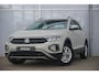 Volkswagen T-Roc 1.0 TSI 110pk Life | Trekhaak | Adaptive Cruise | Navigatie | Airco