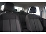 Volkswagen T-Roc 1.0 TSI 110pk Life | Trekhaak | Adaptive Cruise | Navigatie | Airco