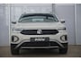 Volkswagen T-Roc 1.0 TSI 110pk Life | Trekhaak | Adaptive Cruise | Navigatie | Airco