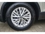 Volkswagen T-Roc 1.0 TSI 110pk Life | Trekhaak | Adaptive Cruise | Navigatie | Airco