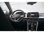 Volkswagen T-Roc 1.0 TSI 110pk Life | Trekhaak | Adaptive Cruise | Navigatie | Airco