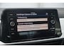 Volkswagen T-Roc 1.0 TSI 110pk Life | Trekhaak | Adaptive Cruise | Navigatie | Airco