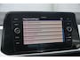 Volkswagen T-Roc 1.0 TSI 110pk Life | Trekhaak | Adaptive Cruise | Navigatie | Airco