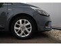 Renault Clio Estate 0.9 TCe Limited Nardo Grey 16 inch LMV Keyless Navigatie Carplay Airco Cruise Control
