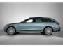 Mercedes-Benz E-klasse Estate 300 e AMG Line Trekhaak | Widesreen Cockpit | Multiespaaks 20 ionch AMG wielen | Panoramadak | AMG Styling Inclusief 24 maanden Mercedes-Benz Certified garantie voor Europa.