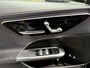 Mercedes-Benz C-klasse 300 e AMG Line | Panoramadak | Stoelverwarming | 360 Camera | Memory Seats | Dodehoekdetectie | Keyless | Ambiance Verlichting | Cruise Control | Navigatie | Leer
