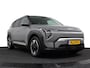 Kia EV3 Plus 81.4 kWh - Stoel/stuurwiel verwarming - Adaptieve Cruisecontrole - LED lampen - Fabrieksgarantie tot 04-2032
