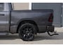 Dodge Ram SPORT | MEEST VOLLE RAM | 5.7 V8 HEMI | LUCHTVERING | HUD | MWK | PANO | VOL DIGI SCHERMEN | NIGHT EDITION | DUBBELE CABINE | 5 PERSOONS | DC | CREW CAB | TOP STAAT | KLEUR: GRANITE NIGHT EDITION GEWELDIGE KLEUR |