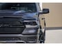Dodge Ram SPORT | MEEST VOLLE RAM | 5.7 V8 HEMI | LUCHTVERING | HUD | MWK | PANO | VOL DIGI SCHERMEN | NIGHT EDITION | DUBBELE CABINE | 5 PERSOONS | DC | CREW CAB | TOP STAAT | KLEUR: GRANITE NIGHT EDITION GEWELDIGE KLEUR |