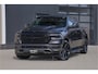 Dodge Ram SPORT | MEEST VOLLE RAM | 5.7 V8 HEMI | LUCHTVERING | HUD | MWK | PANO | VOL DIGI SCHERMEN | NIGHT EDITION | DUBBELE CABINE | 5 PERSOONS | DC | CREW CAB | TOP STAAT | KLEUR: GRANITE NIGHT EDITION GEWELDIGE KLEUR |