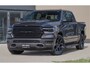 Dodge Ram SPORT | MEEST VOLLE RAM | 5.7 V8 HEMI | LUCHTVERING | HUD | MWK | PANO | VOL DIGI SCHERMEN | NIGHT EDITION | DUBBELE CABINE | 5 PERSOONS | DC | CREW CAB | TOP STAAT | KLEUR: GRANITE NIGHT EDITION GEWELDIGE KLEUR |
