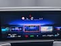 Mercedes-Benz EQB 250+ Business Solution Luxury | Panoramadak | Dodehoekassistent | Stoelverwarming | Sfeerverlichting | Apple CarPlay | Android Auto | Verschuifbare Stoelen Achter | Elektrische Achterklep | Elektrisch Inklapbare Buitenspiegels | Achteruitrijcamera | Parkeersensoren