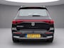 Mercedes-Benz EQB 250+ Business Solution Luxury | Panoramadak | Dodehoekassistent | Stoelverwarming | Sfeerverlichting | Apple CarPlay | Android Auto | Verschuifbare Stoelen Achter | Elektrische Achterklep | Elektrisch Inklapbare Buitenspiegels | Achteruitrijcamera | Parkeersensoren