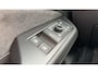 Volkswagen ID.7 Pro Limited Edition 77 kWh | 286 PK | SOH 97.5% | Automaat | Trekhaak inklapbaar | Apple Carplay / Android Auto | 360 Parkeercamera | Head-up Display | Black Style Pakket | Panoramadak | Stoelverwarming | Stuurverwarming |
