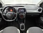 Toyota Aygo 1.0 VVT-i x-Joy | Climate Control | DAB | Automatische verlichting | Velgen 15" | Apple CarPlay/Android Auto | Achteruitrijcamera | Bluetooth |