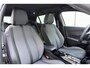 Peugeot e-2008 EV Allure 50 kWh | 100% SOH! l Apple Carplay/Android Auto l Bluetooth l DAB l Cruise Control l Climate Control l Navigatie l Lichtmetalen Velgen l PDC Achter