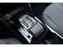 Peugeot e-2008 EV Allure 50 kWh | 100% SOH! l Apple Carplay/Android Auto l Bluetooth l DAB l Cruise Control l Climate Control l Navigatie l Lichtmetalen Velgen l PDC Achter