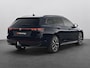 Volkswagen Passat Variant 1.5 eHybrid R-Line Edition 272PK DSG Panoramadak, Trekhaak, Black Style, Leder, Memorystoelen, Harman Kardon Audio, Head-Up Display, 19" LM Velgen, Elektr. Achterklep