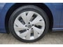 Volkswagen Golf 1.5 eHybrid 204pk DSG Life Edition | Trekhaak | Panoramadak | Navigatie