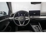 Volkswagen Golf 1.5 eHybrid 204pk DSG Life Edition | Trekhaak | Panoramadak | Navigatie