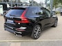 Volvo XC60 2.0 T6 Plug-in hybrid AWD Plus Dark DEALER ONDERHOUDEN | HARMAN/KADON | 360° GRADEN CAM. | STOEL/STUUR VERWARMING | APPLE CARPLAY./ANDROID AUTO | ELEKTRISCHE TREKHAAK