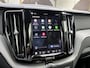 Volvo XC60 2.0 T6 Plug-in hybrid AWD Plus Dark DEALER ONDERHOUDEN | HARMAN/KADON | 360° GRADEN CAM. | STOEL/STUUR VERWARMING | APPLE CARPLAY./ANDROID AUTO | ELEKTRISCHE TREKHAAK