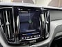 Volvo XC60 2.0 T6 Plug-in hybrid AWD Plus Dark DEALER ONDERHOUDEN | HARMAN/KADON | 360° GRADEN CAM. | STOEL/STUUR VERWARMING | APPLE CARPLAY./ANDROID AUTO | ELEKTRISCHE TREKHAAK
