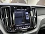 Volvo XC60 2.0 T6 Plug-in hybrid AWD Plus Dark DEALER ONDERHOUDEN | HARMAN/KADON | 360° GRADEN CAM. | STOEL/STUUR VERWARMING | APPLE CARPLAY./ANDROID AUTO | ELEKTRISCHE TREKHAAK