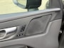 Volvo XC60 2.0 T6 Plug-in hybrid AWD Plus Dark DEALER ONDERHOUDEN | HARMAN/KADON | 360° GRADEN CAM. | STOEL/STUUR VERWARMING | APPLE CARPLAY./ANDROID AUTO | ELEKTRISCHE TREKHAAK