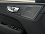 Volvo XC60 2.0 T6 AWD Plug-in hybrid Plus Black Edition / Stoelverwarming - Koeling / Stuurverwarming / Adaptive Cruise Control / 360' parkeersensoren / Harman Kardon / Memory seats / Leer / 350PK / Geïntegreerde zitverhogers / Trekhaak mogelijk /
