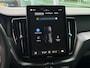 Volvo XC60 2.0 T6 AWD Plug-in hybrid Plus Black Edition / Stoelverwarming - Koeling / Stuurverwarming / Adaptive Cruise Control / 360' parkeersensoren / Harman Kardon / Memory seats / Leer / 350PK / Geïntegreerde zitverhogers / Trekhaak mogelijk /