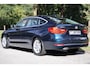 BMW 3-Serie Gran Turismo 328i High Executive 2e Eig | Orig.NL | Luxury Line | AUT | Leder | Navi Pro | Xenon | Clima | Sportstoelen | Stoelverwarming | Elektrische Trekhaak | Etc.