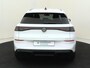 Volkswagen T-Roc 1.5 eTSI R-Line | Trekhaak | Achteruitrijcamera | Matrix LED verlichting | Keyless | Adaptieve cruise control | Dodehoekdetectie | Stoel- en stuurwielverwarming | Elektrische kofferklep |