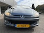 Peugeot 206 1.6i 16V Automaat Airco ECC PDC Jaar nieuwe APK