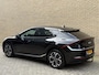 Kia EV6 Plus 77.4 kWh | SOH 99,7% | Trekhaak afneembaar | Leder | Memory | Adaptieve cruise | Full-LED | DAB | Navigatie | Apple CarPlay | 19 inch velgen | Dodehoekdetectie | Stoel&Stuurverwarming | Stoelkoeling | Camera | Sfeerverlichting | Volledig onderhouden | Fabrieksgarantie