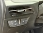 Kia EV6 Plus 77.4 kWh | SOH 99,7% | Trekhaak afneembaar | Leder | Memory | Adaptieve cruise | Full-LED | DAB | Navigatie | Apple CarPlay | 19 inch velgen | Dodehoekdetectie | Stoel&Stuurverwarming | Stoelkoeling | Camera | Sfeerverlichting | Volledig onderhouden | Fabrieksgarantie