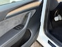 Tesla Model Y Performance AWD 75kWh | Trekhaak afneembaar | Panoramadak | 21 inch velgen | Carbon details | LED | DAB | Leder | Elektrische achterklep | Navigatie | 360 camera | Dodehoekdetectie | Warmtepomp