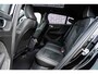 Volvo EC40 Twin Motor Ultra Black Edition Europa 82 kWh | 1800 KG Trekgewicht | 360 Camera | Stoel + Stuurverwarming | Harman Kardon Audio | Elektr. Stoelen | Memory | Keyless | Dodehoek Detectie | Elektr. Achterklep |