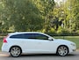 Volvo V60 2.4 D6 AWD Plug-In Hybrid Summum /Xenon/Pano/Camera/
