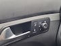 Volkswagen Touran 1.6 TDI Highline BlueMotion 7p. Pano.dak Trekhaak Export?