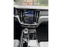 Volvo V60 2.0 T8 Plug-in hybrid AWD Ultimate Dark | HUD | Pano | Harman & Kardon | 360 | BTW |