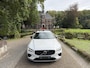 Volvo V60 2.0 T8 Plug-in hybrid AWD Ultimate Dark | HUD | Pano | Harman & Kardon | 360 | BTW |