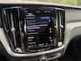 Volvo V60 2.0 T8 Plug-in hybrid AWD Ultimate Dark | HUD | Pano | Harman & Kardon | 360 | BTW |
