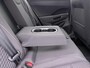 Volkswagen T-Roc 1.5 eTsi Life First Edition | Camera | Zwenkbare trekhaak | ACC | Stoelverwarming |