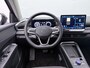 Volkswagen T-Roc 1.5 eTsi Life First Edition | Camera | Zwenkbare trekhaak | ACC | Stoelverwarming |