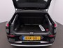 Volkswagen T-Roc 1.5 eTsi Life First Edition | Camera | Zwenkbare trekhaak | ACC | Stoelverwarming |